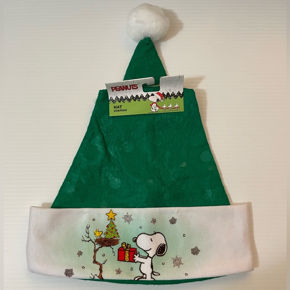 Peanuts Snoopy Christmas Santa Elf Hat NWT